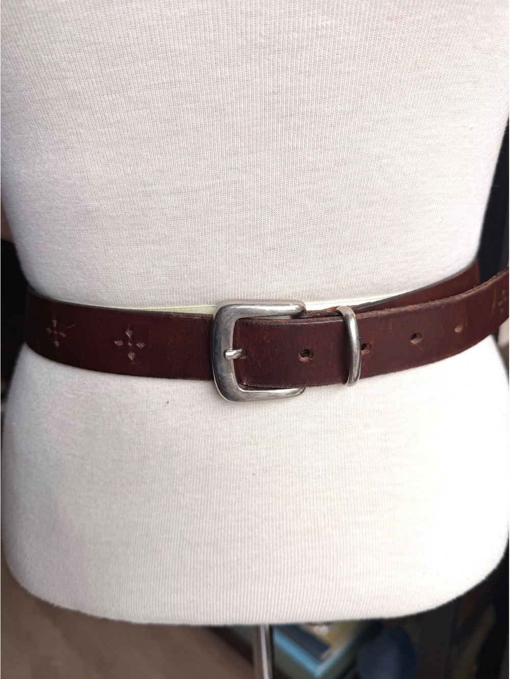 Cherokee Brown Leather Belt w/ Decorative Embossing & Silver Buckle, Medium 39”